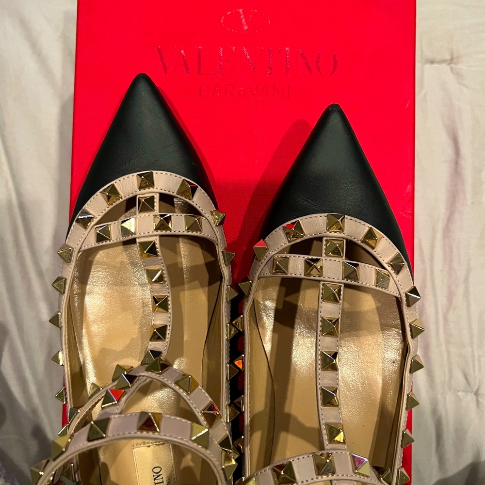 VALENTINO GARAVANI ROCK STUD BALLERINA FLAT!